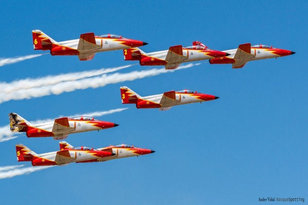 La Patrulla Águila suspende las exhibiciones acrobáticas tras los últimos accidentes