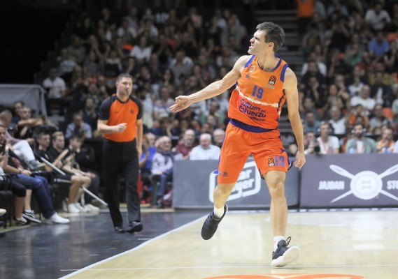 San Emeterio, baja de última hora en el Valencia para visitar al Efes