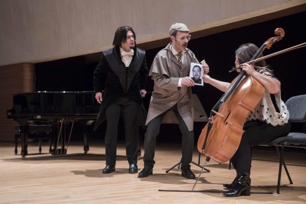 El público más joven de Les Arts descubre los secretos de la ópera