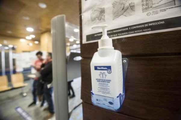 Formaciones, protocolos, acopio de productos de higiene... las empresas de Elche se preparan para el coronavirus