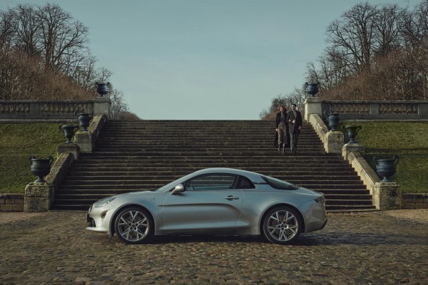 Alpine muestra los nuevos A110 Légende GT y Color Edition