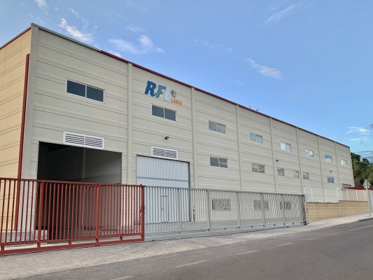 El operador logístico RFL Cargo alquila una nave de 6.000 m2 en la Pobla de Vallbona