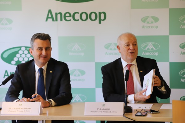 Anecoop y sus asociadas superan el millón de toneladas y los 906 millones en ventas