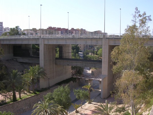 Los ecologistas presentan al alcalde de Elche su batería de medidas ante la reunión en el ministerio de Transportes