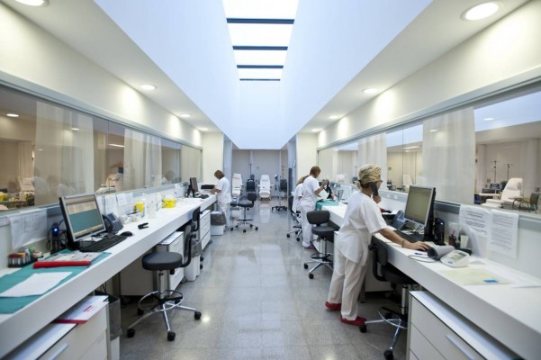 El Tribunal Administrativo paraliza el concurso de lavandería de Sanidad