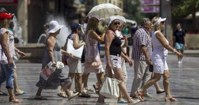 El termómetro turístico: los visitantes extranjeros subirán un 10% y gastarán un 12% más