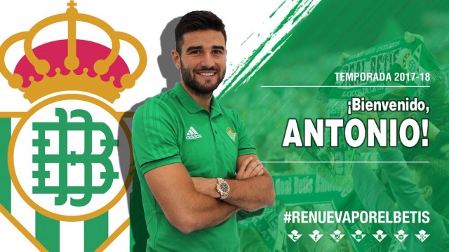 El Real Betis y el Middlesbrough FC acuerdan la cesión de Antonio Barragán