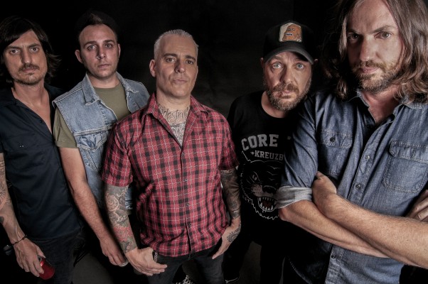 La banda barcelonesa de punk rock Deadyard llega a València