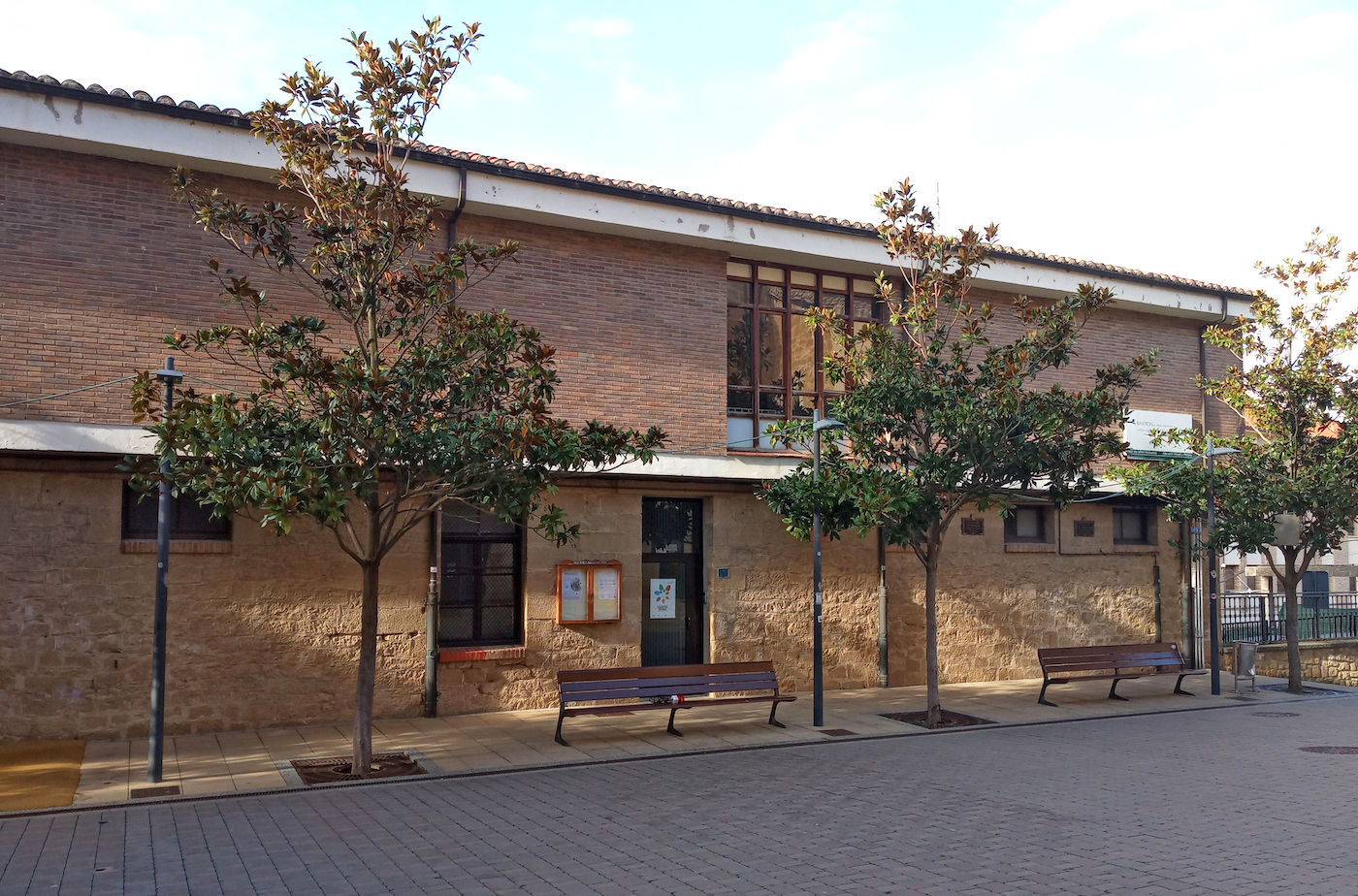 Uno de los colegios de Labastida (Álava) cerrado inicialmente por el coronavirus. Foto: EP - 