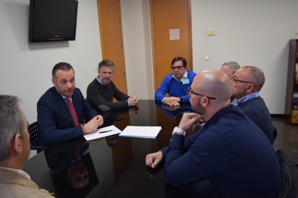 Los trabajadores de Sabic captan adeptos y encuentran el apoyo de los partidos de la Asamblea Regional
