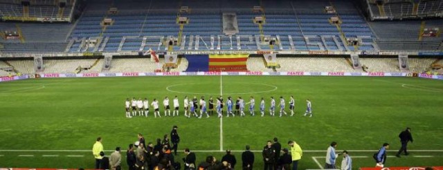 Mestalla acoge un partido a puerta cerrada catorce años después
