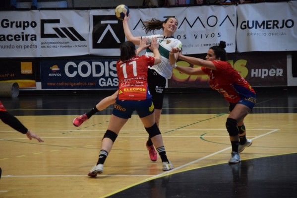 El CBM Elche sigue su estela y gana al Porriño
