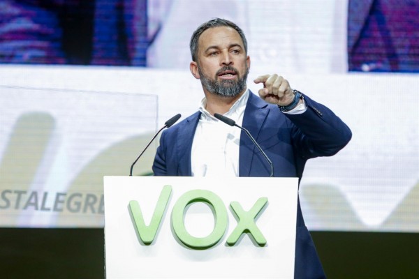 Abascal acusa al Gobierno de 