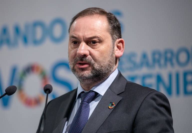 Ábalos insiste en la voluntad 