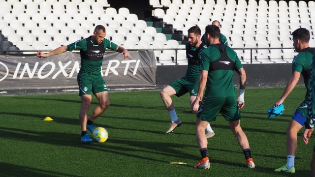 El Castellón busca abrir brecha en el liderato a costa del Prat 