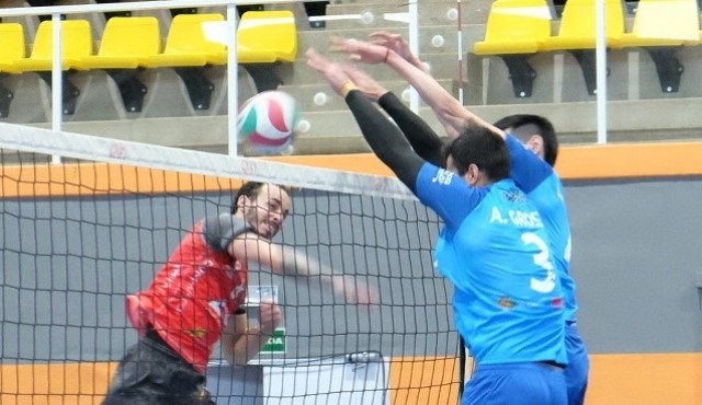 El UBE L'Illa Grau se impone al Río Duero Soria y se aferra al sueño del 'play off' (3-1)