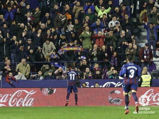 El Levante vuelve a su fortín ante un deprimido Granada