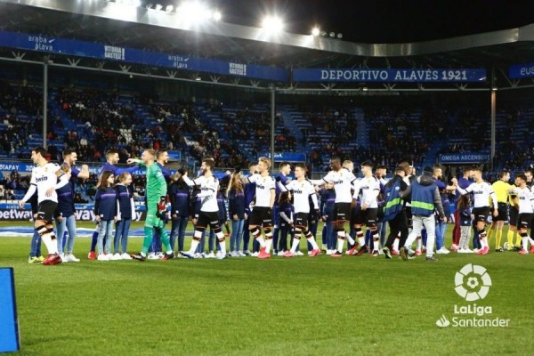 Tres meses sin ganar a domicilio, un dato definitorio para dejar al Valencia sin Champions