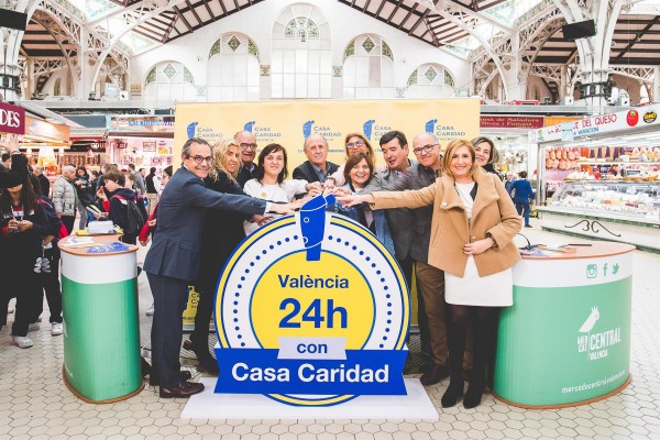  Casa Caridad lanza 114 globos al cielo por su apoyo a los más necesitados desde 1906