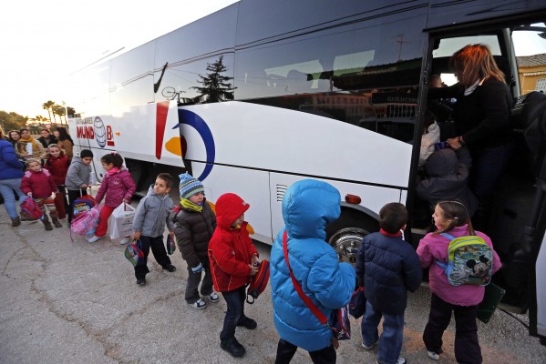 Educación confirma que el nuevo contrato de transporte escolar arrancará en septiembre