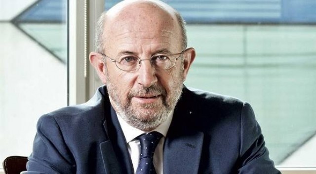 Aemec reúne en València a medio centenar de accionistas afectados por el Banco Popular