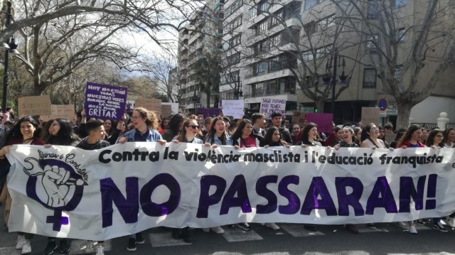Estudiantes valencianos estallan contra la violencia machista: 