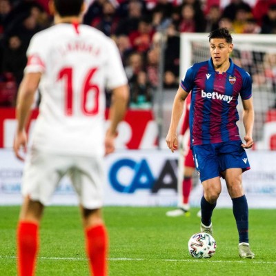 Duarte entrena ajeno a la negociación entre Valencia y Levante