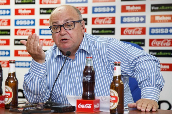 Ramírez elige el camino más difícil