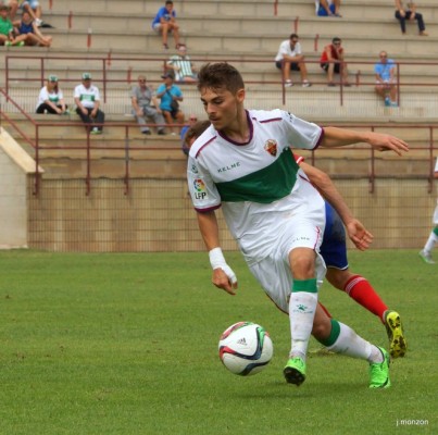 El Elche renueva al canterano Liberto Beltrán hasta 2020