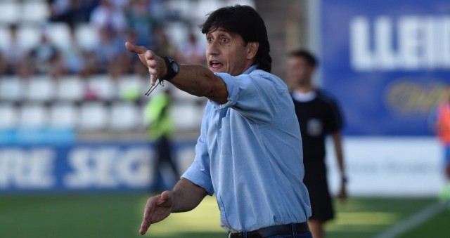 Con Falcón, Samuel, Chechu y Javi Flores, Siviero ya tiene a cuatro titulares