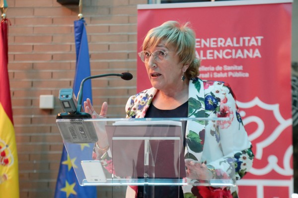 Sanidad mantiene la agenda de Fallas al ser la incidencia del coronavirus 