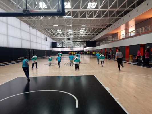 La jornada de baloncesto inclusivo se celebra en l'Alqueria del Basket con más de 350 participantes