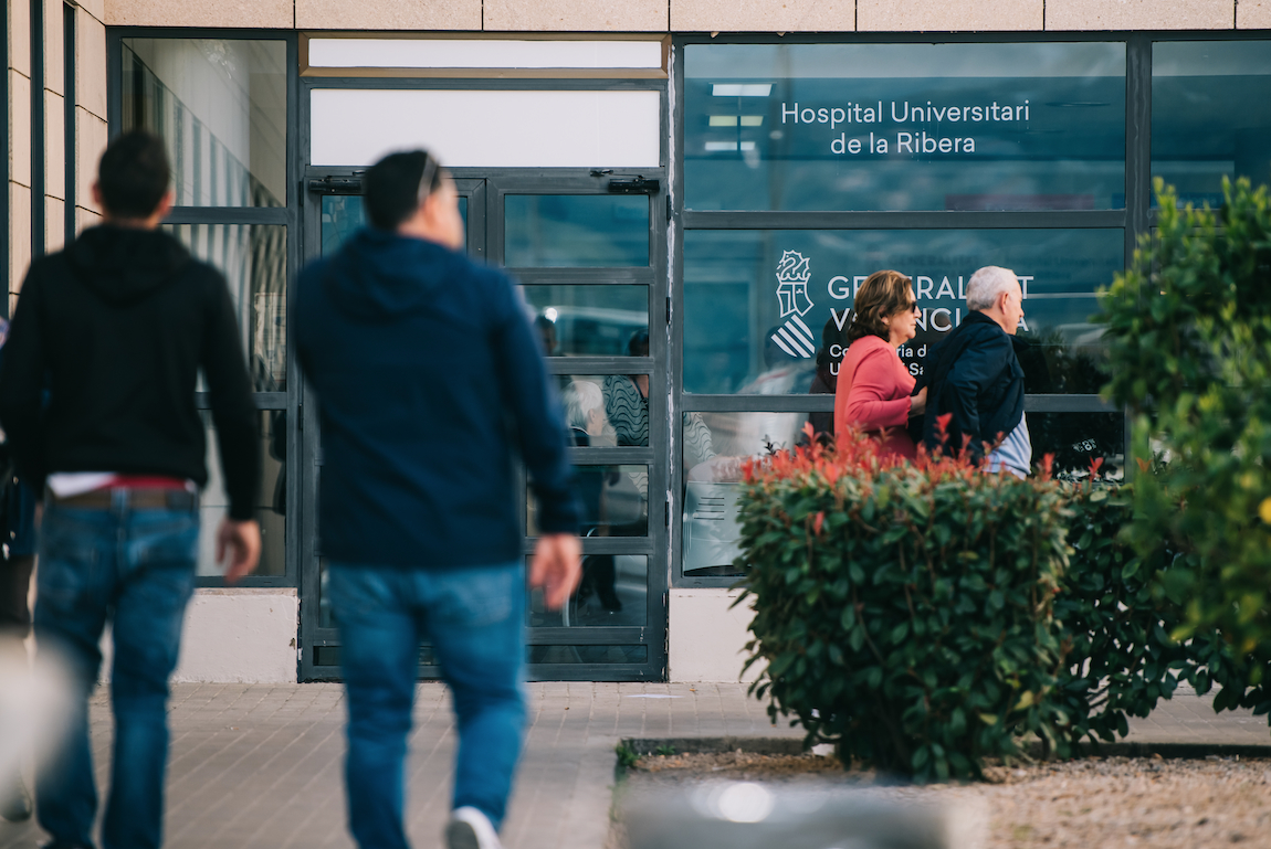 Entrada al Hospital de la Ribera (KIKE TABERNER) - 