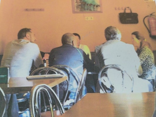 La alcaldesa toma nota y cada sindicato hace la guerra por su cuenta