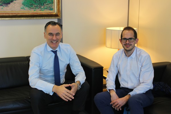 El premiado al Talento BBVA 2020 de la UV disfruta de una jornada de reconocimiento en la sede 