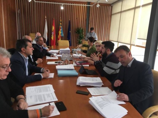El juzgado avala el recurso de la inspectora de la limpieza de colegios frente a su cese