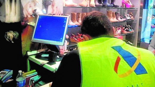 Hacienda lanza una gran operación en ocho CC.AA. contra el fraude fiscal en el sector del calzado