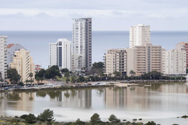 La promoción de TM y la torre Infinum, los últimos en pedir licencia en Calp a la espera del nuevo Manhattan