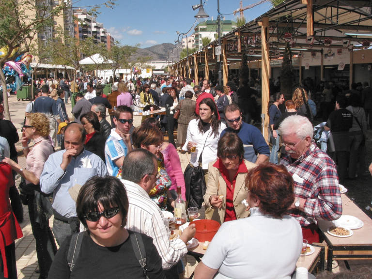 Castelló inicia la valoración de ofertas para carpas temáticas y mesones a 12 días de la Magdalena