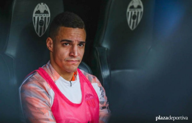 Rodrigo visita a otro médico en Granada y mejora de su lesión
