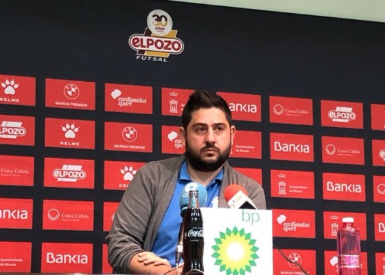 Josan deja el banquillo del filial de ElPozo: 