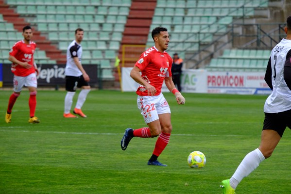 El Real Murcia, sin ideas ni ocasiones, cae en Mérida ante el penúltimo de la fila (1-0)