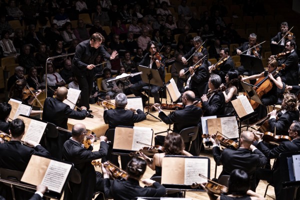 Unas lecturas demasiado pegadas a la partitura 