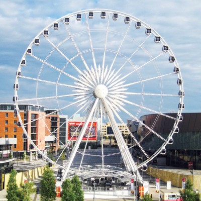 Una firma inglesa especializada en norias turísticas sondea instalar un 'London eye' en Alicante