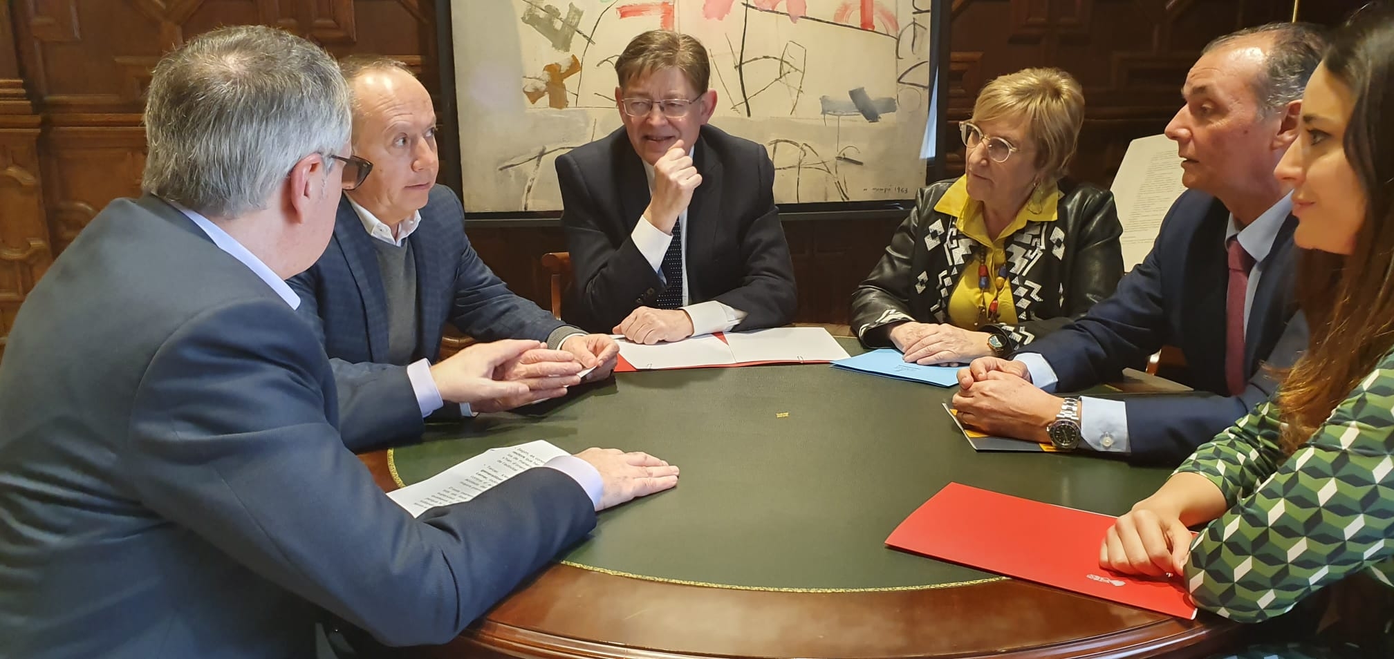 Ximo Puig y agentes sociales lanzan un mensaje de tranquilidad sobre el coronavirus