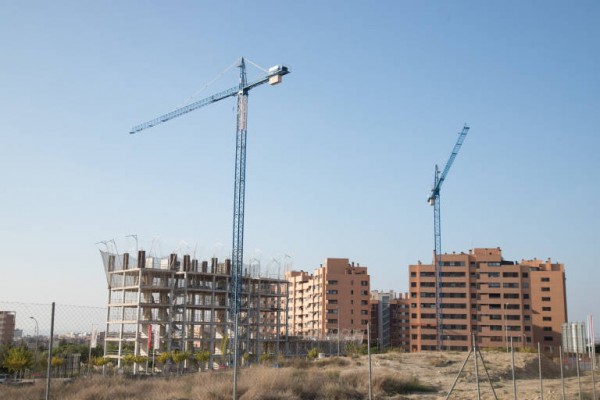 Los visados de obra nueva caen en Alicante en 2019 por primera vez desde hace un lustro