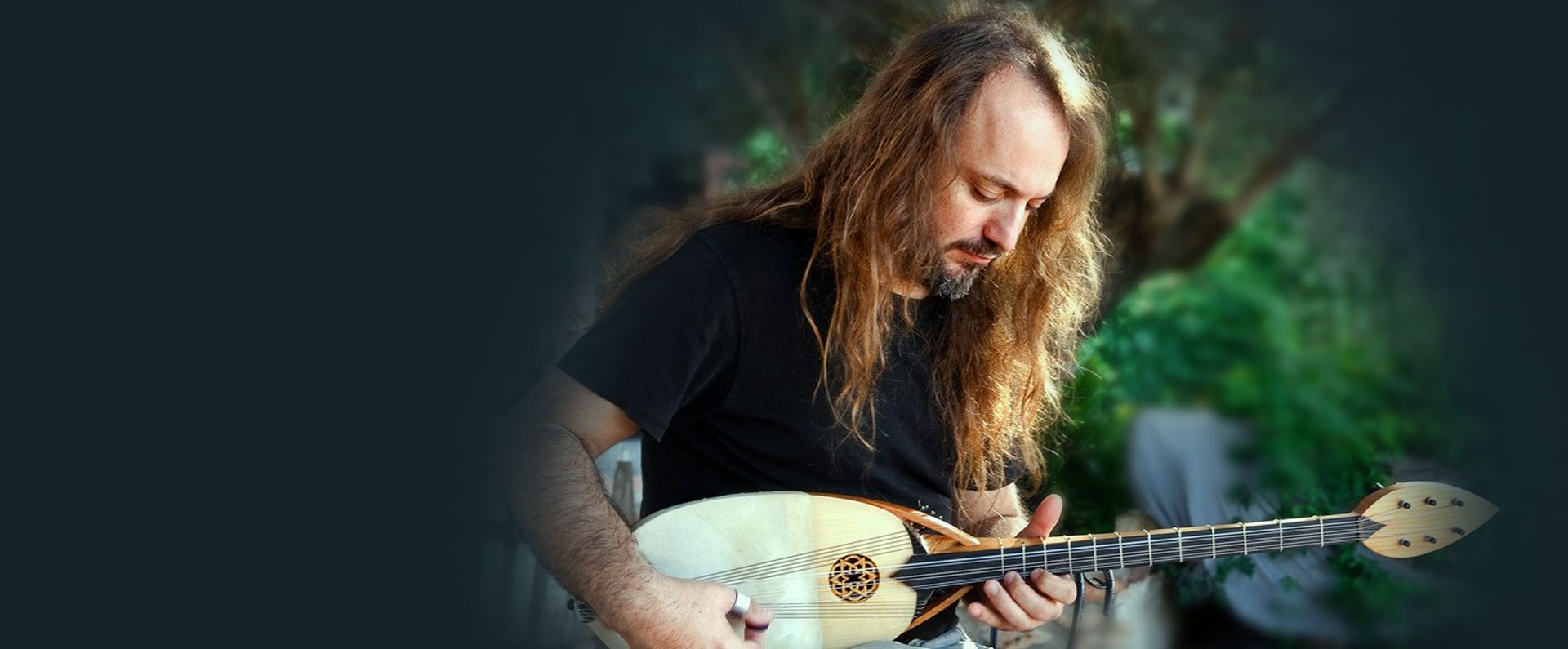 Efrén López explora la música  del Mediterráneo y Asia Central en su paso por Oropesa del Mar