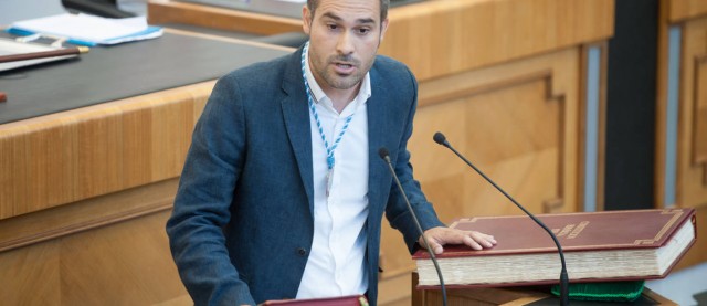 Compromís insta a Mazón a ser tan transparente en la Diputación como aprobó ser en Alicante