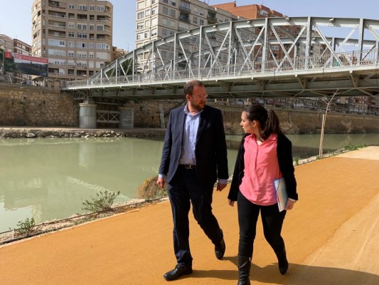 Ya se puede pasear por la margen izquierda del Segura en Murcia tras ser reacondicionada