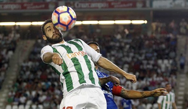 El sevillano Antoñito, nuevo lateral derecho en el Real Valladolid
